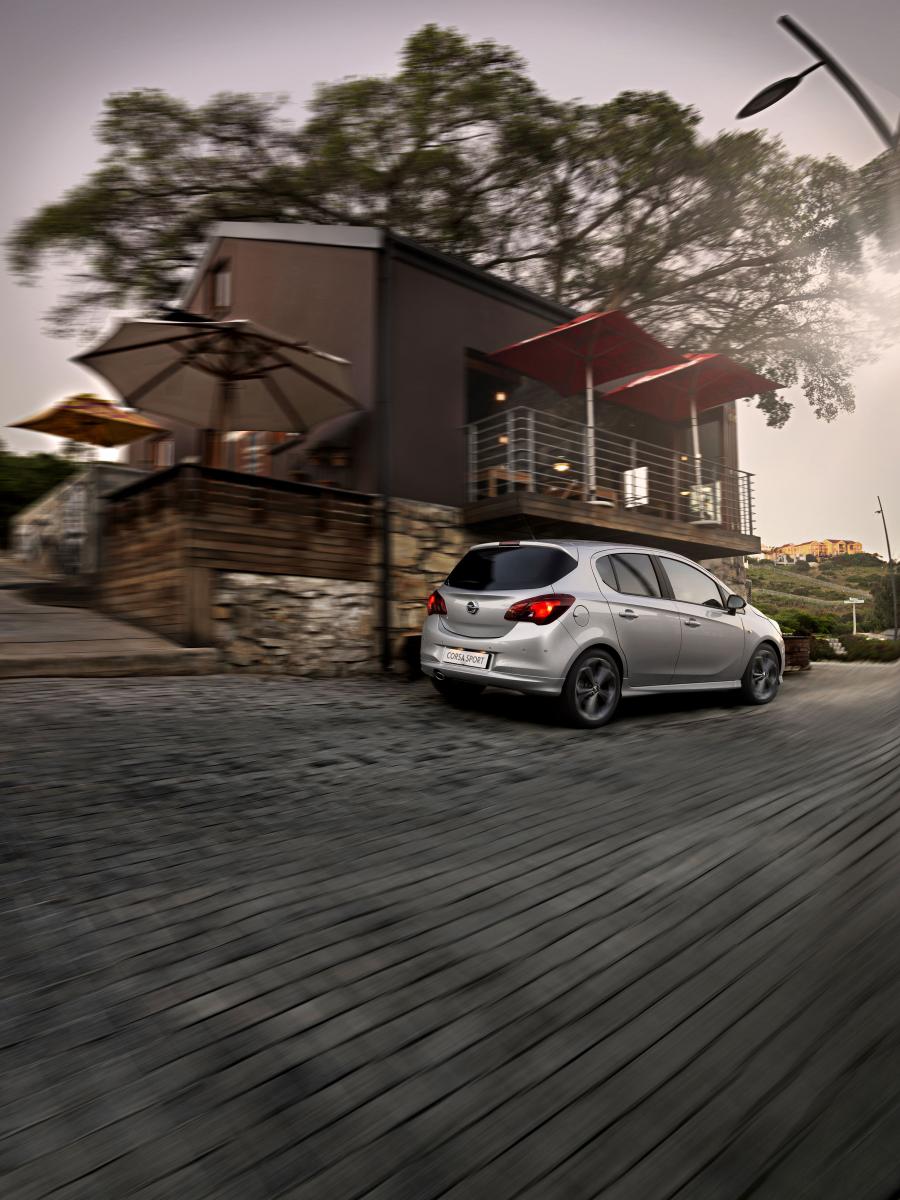  Opel Corsa Sport 2015 года  (фото 8 из 20)